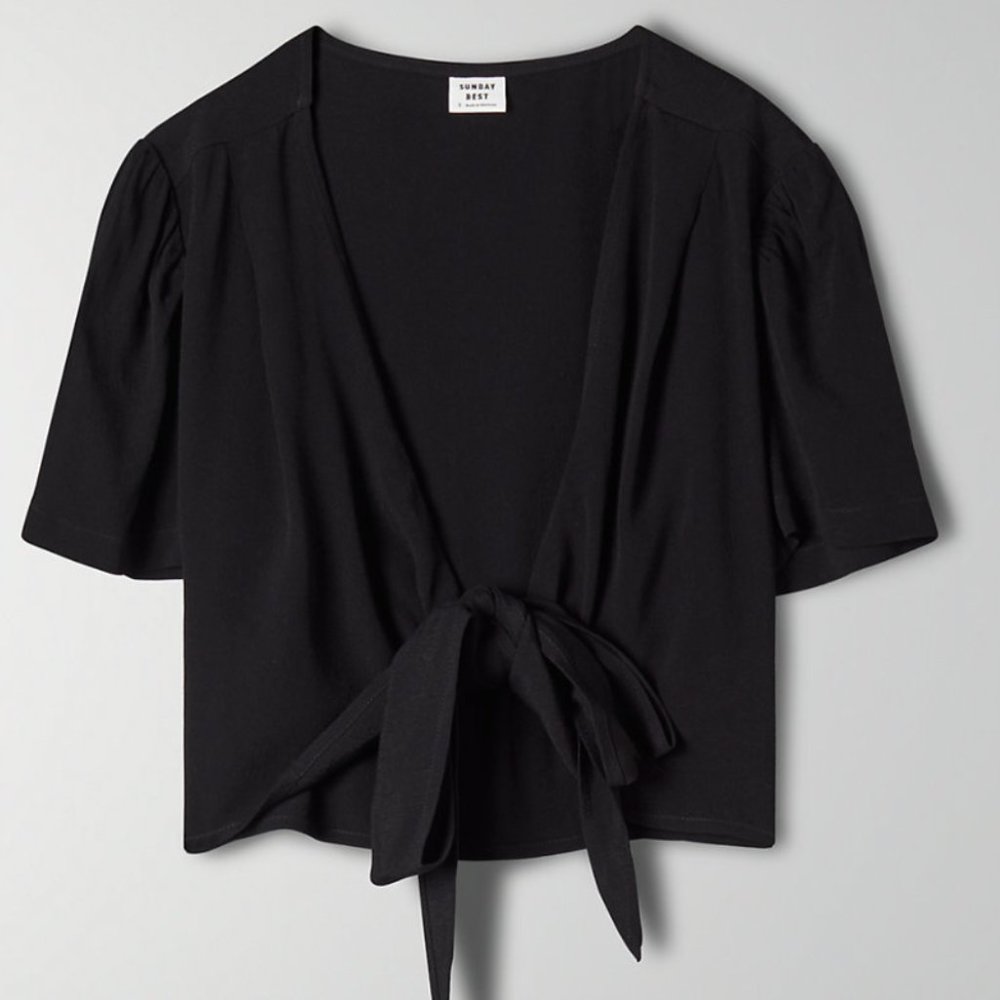 Cropped, short-sleeve wrap top